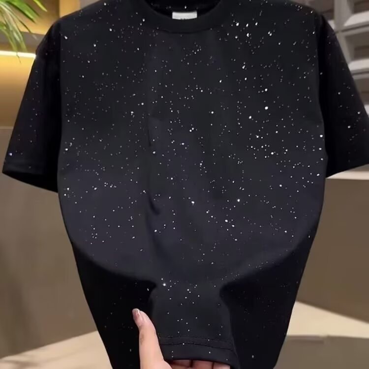 Verano de moda europea en la marca de moda 2026 nuevo hombre camiseta de manga corta con sequillas