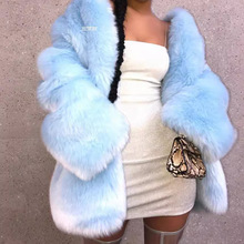 Ƥ�����׷º���ë�A�I���L���L���a��ɫŮ�b��ë�ٴ�W���L����