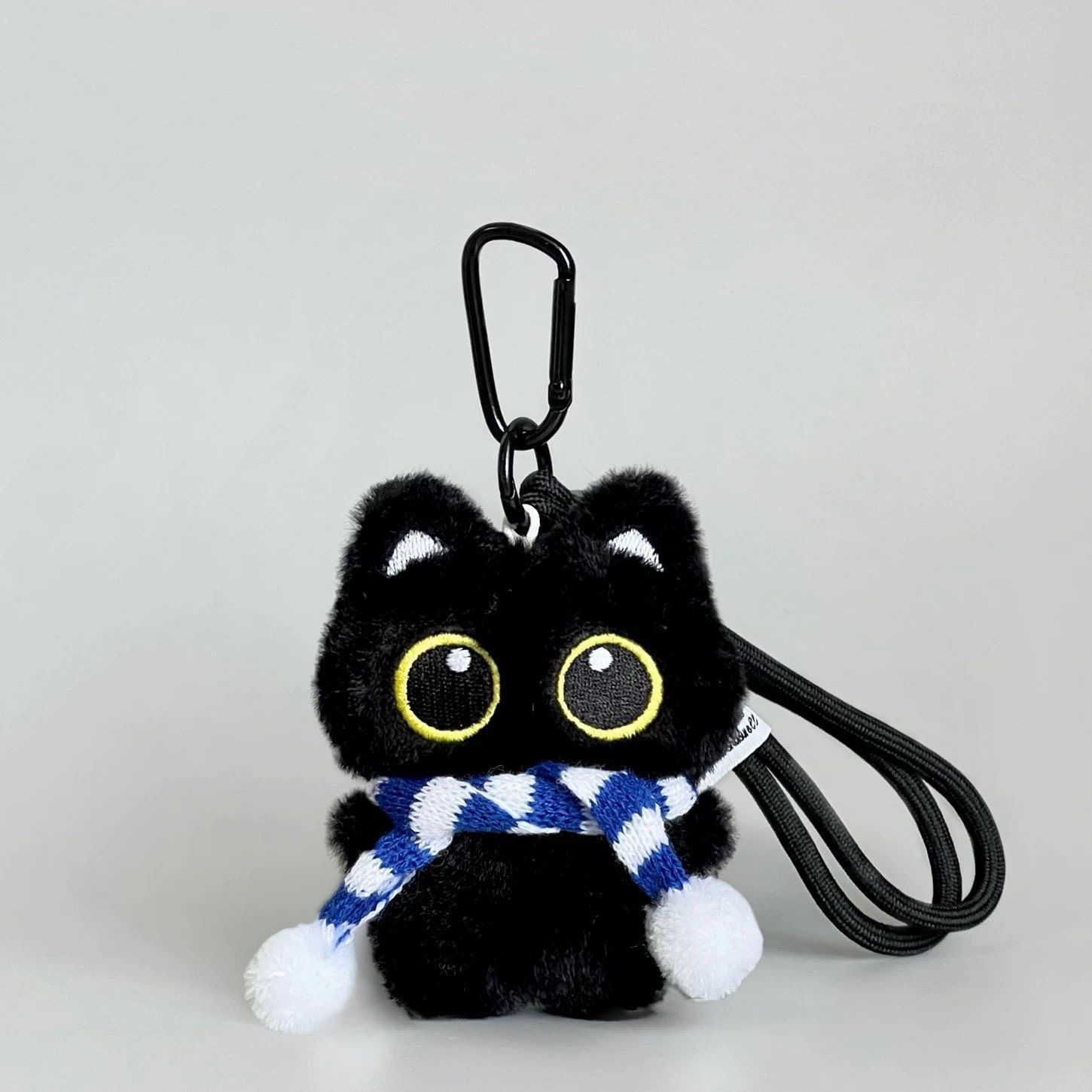 Colección de colgantes de peluche, estrellas de arce, luna de peluche, muñecas de murciélagos fantasmas, bolsas de conejos, nuevos cuervos, conejos