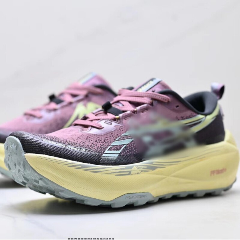 Cross-border GEL-TRABUCO MAX 4, a breathable, cushioned, and durable trail running shoe for men and women Cross-border GEL-TRABUCO MAX 4, a breathable, cushioned, and durable trail running shoe for men and women