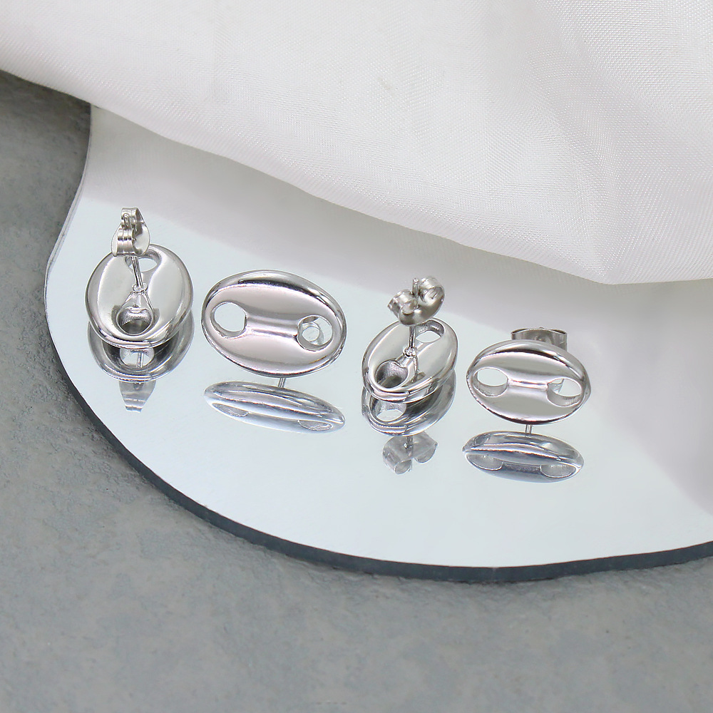 1 Pair Retro Simple Style Geometric 304 Stainless Steel 18K Gold Plated Ear Studs display picture 12