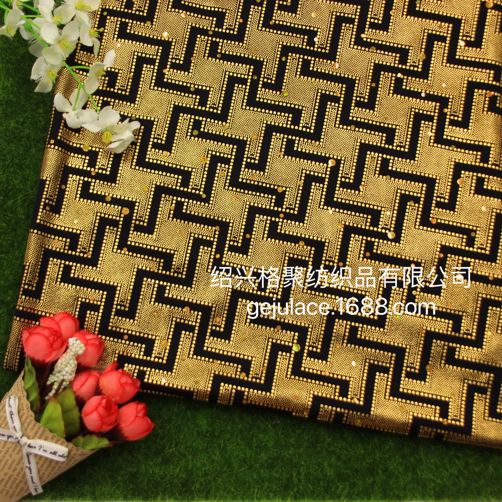 2021 双面布烫金箔 烫金银膜 几何十字方形印花 满版满幅 女秋冬