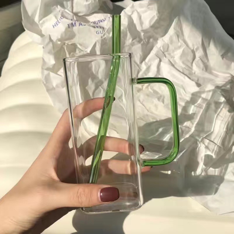 Taza de vidrio cuadrada con mango de color Taza de jugo de leche Taza para el hogar simple transparente Taza de agua de vidrio de borosilicato