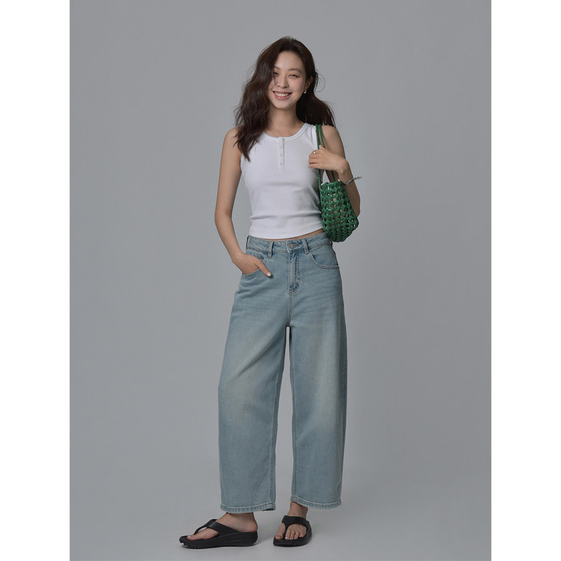 Sixi Four Happiness Home Retro Fresh Washed Light Blue Cropped Jeans for Women Summer Loose Arc-Shaped Wide-Leg Straight Pants Sixi Four Happiness Home Retro Fresh Washed Light Blue Cropped Jeans for Women Summer Loose Arc-Shaped Wide-Leg Straight Pants