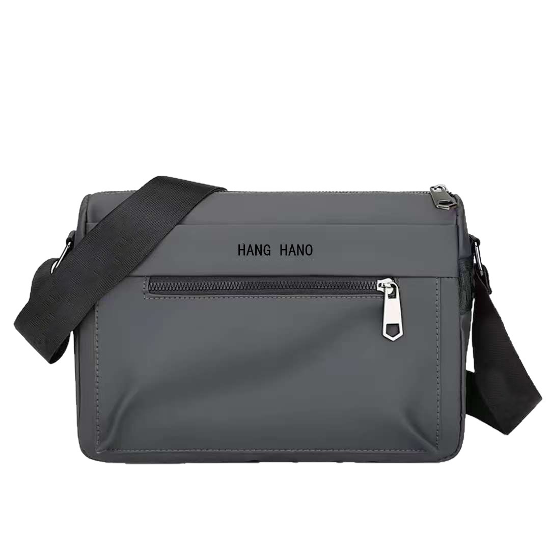 New Sports and Leisure Men's Outdoor Shoulder Bag, Casual Large-Capacity Fashionable Crossbody Bag, Multi-Layer Lightweight Commuter Bag