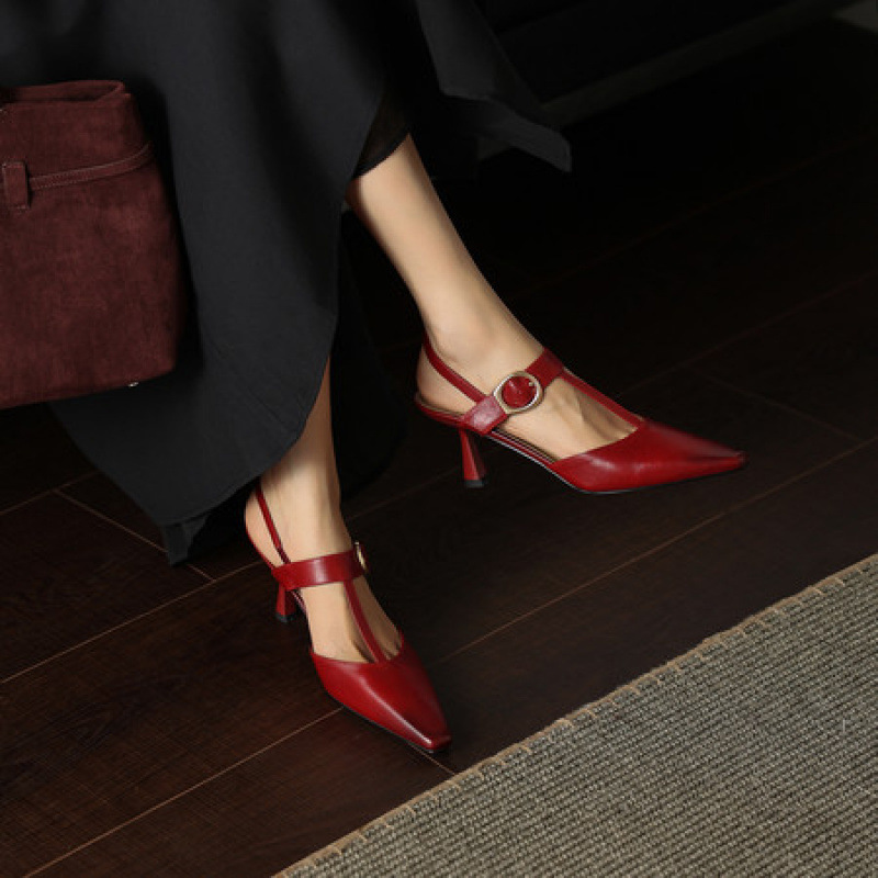 Elegant retro-style women's fashion 2026 spring-summer new thin-heeled square-toed high-heeled fashion closed-toe sandals Elegant retro-style women's fashion 2026 spring-summer new thin-heeled square-toed high-heeled fashion closed-toe sandals
