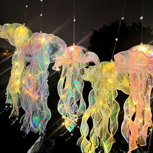 新款手提发光水母灯笼七彩飘带闪灯小夜灯地摊夜市爆款水母灯批发