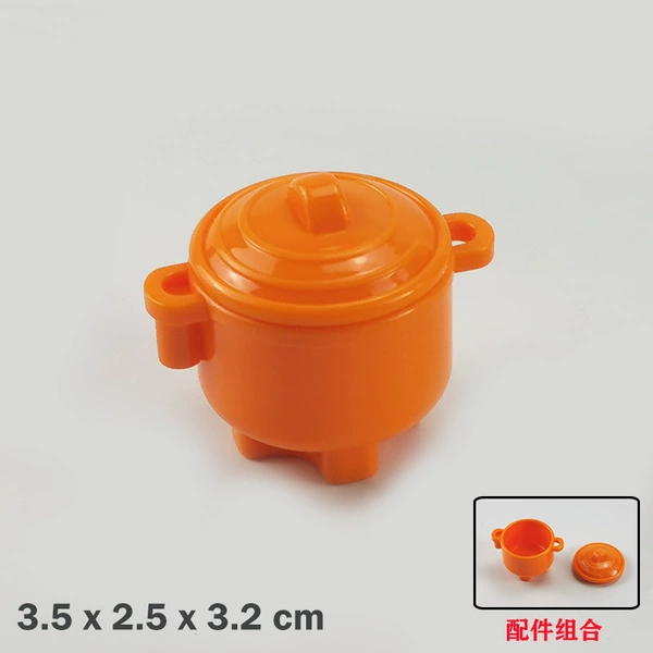 Small pot with lid