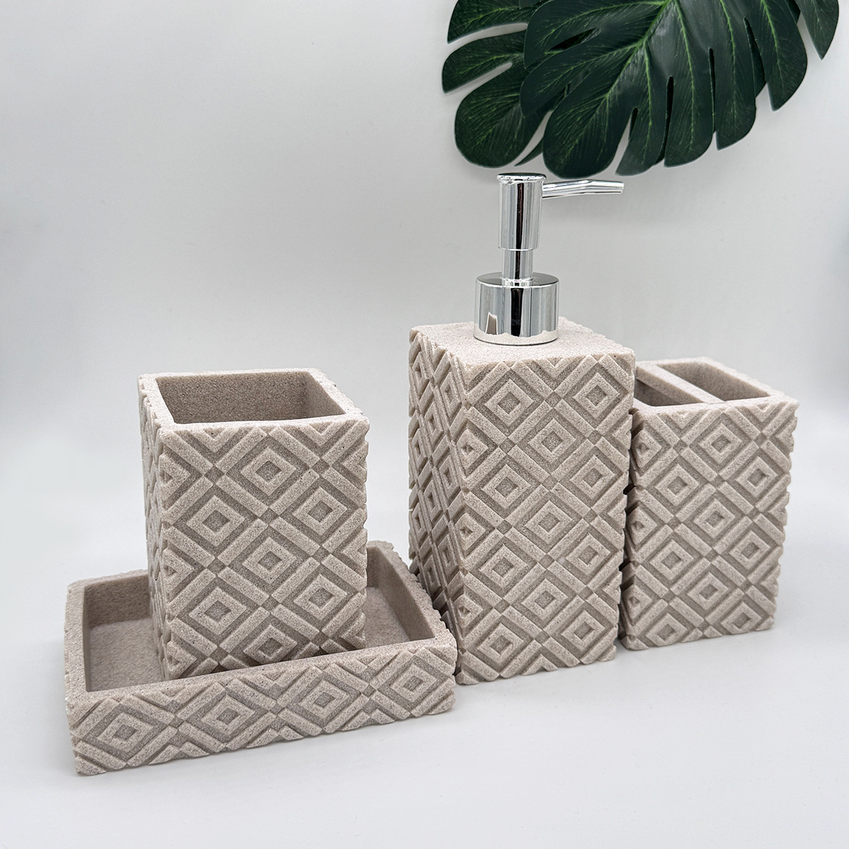 Kit de baño de resina de arena y grava de imitación de estilo europeo baño de arena y grava juego de cuatro piezas decoración de baño con textura taza