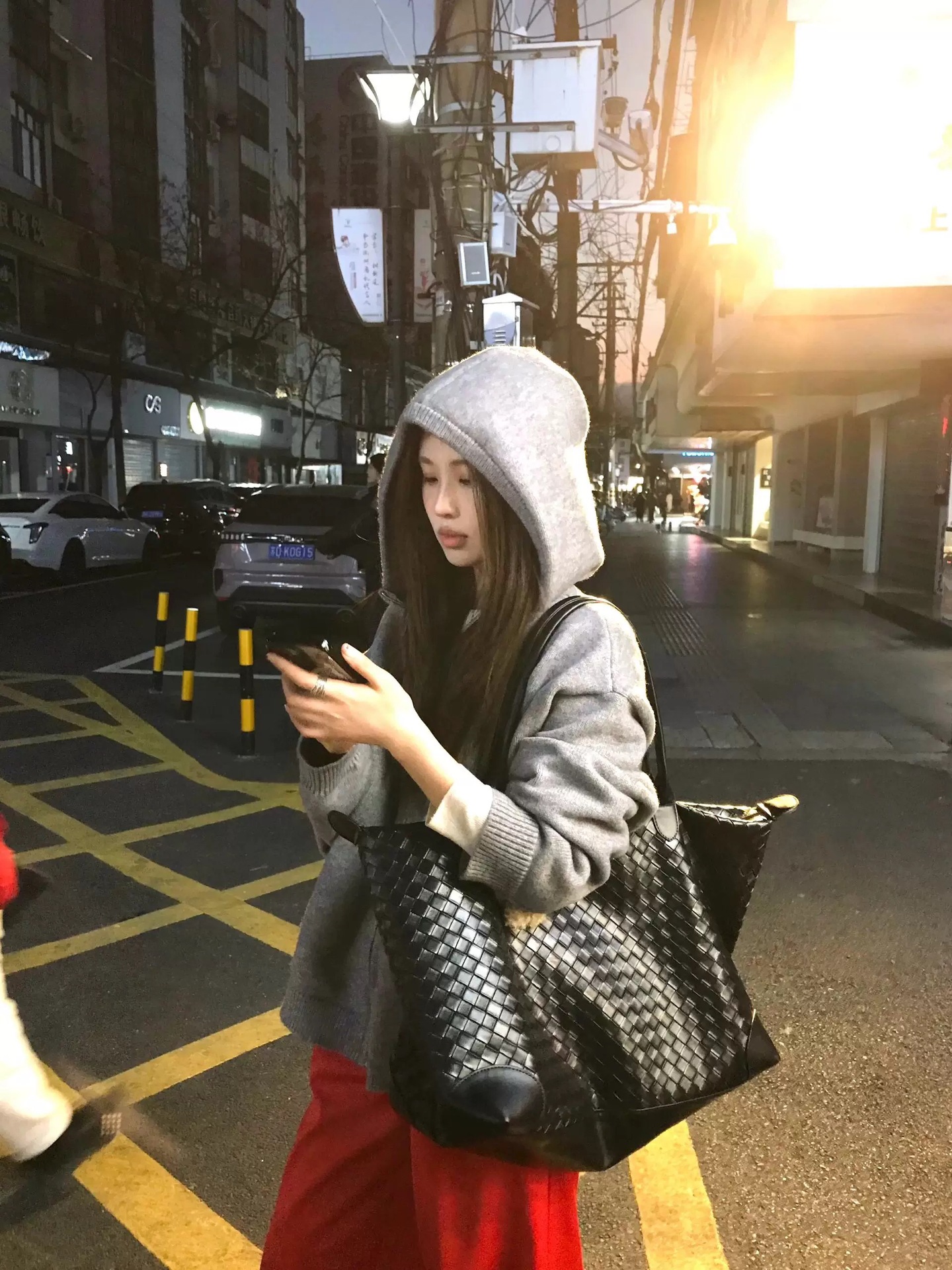 Capacious one-shoulder bag, travel bag, sports bag, high-end