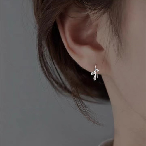 s999 Pure Silver Leaf Earrings for Women, Korean Style, Unique Design Hoop Earrings, Instagram Style, Apricot Leaf Stud Earrings, Simple and Elegant Accessories