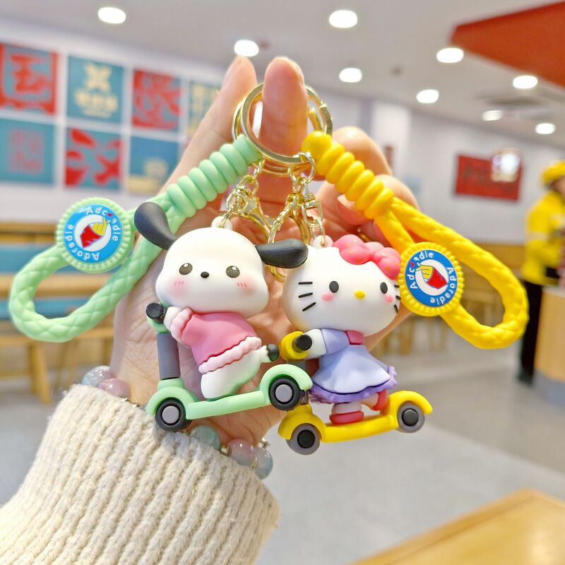 New Cross-border Skateboard Sanrio Keychain Doll Pendant Car School Bag Accessories Doll Machine Small Gift Wholesale