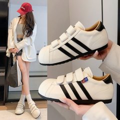 2025秋季新款平底板鞋女防滑魔术贴韩版百搭皮面休闲户外单鞋女鞋