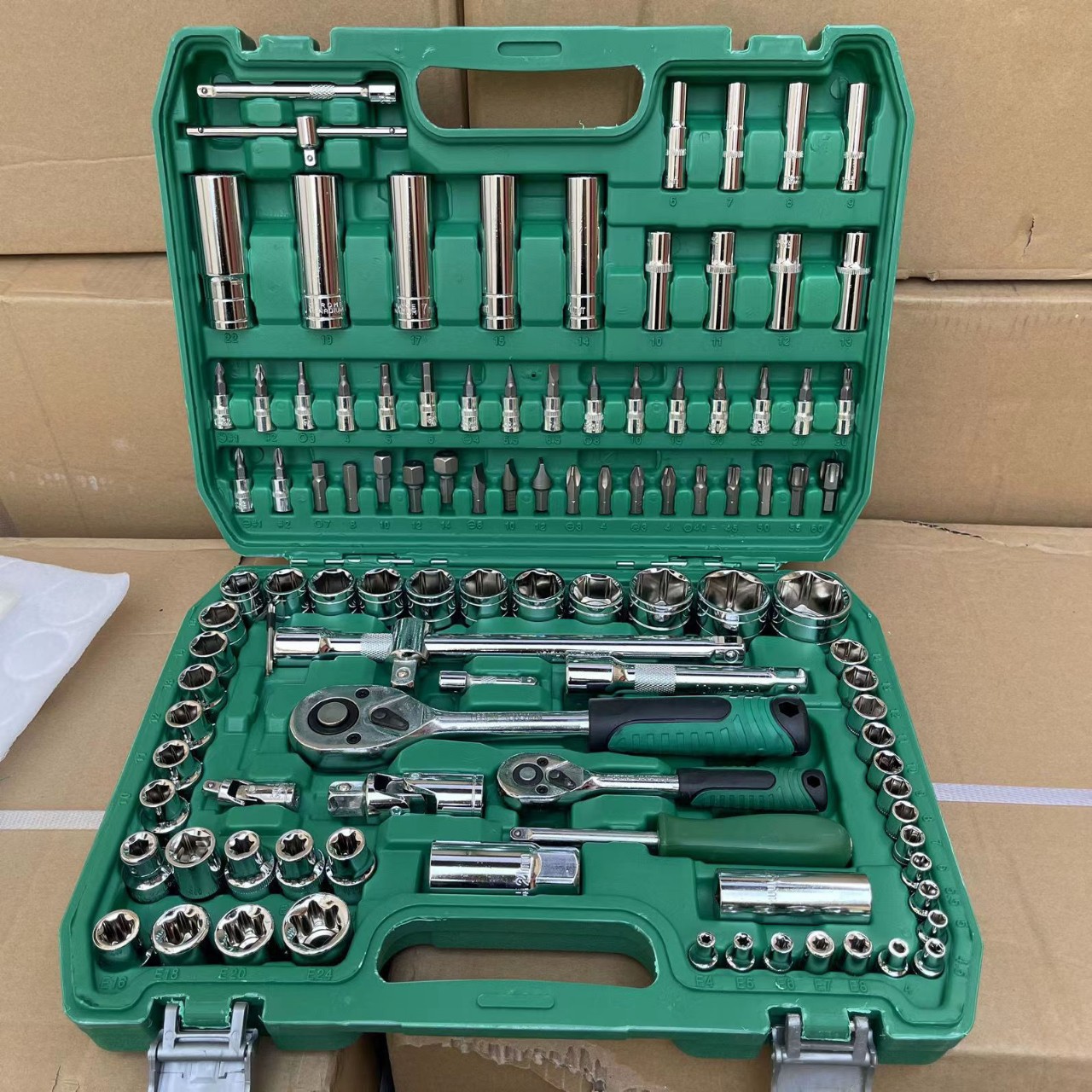 108-Piece Socket Tool Set, Socket Hardware Wrench Tool, Auto Parts and Auto Repair Multi-Purpose Tool Set