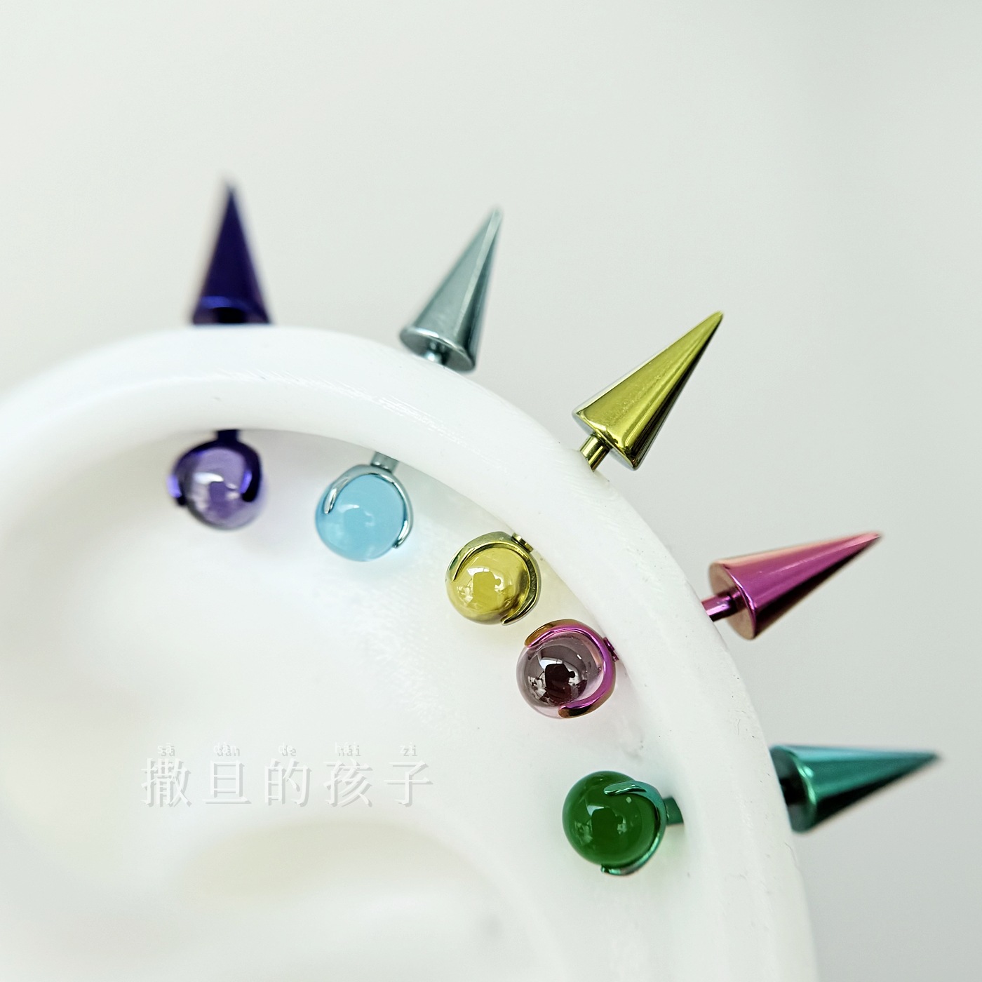 Satan's Child F136 Titanium Alloy Devil Studs Anodized Color-Changing Crystal Ball Spike Earrings detail image 13