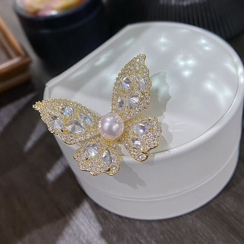 DIY accessories butterfly insect brooch micro inlaid bright zircon high-end women's suit pin Pearl corsage empty support