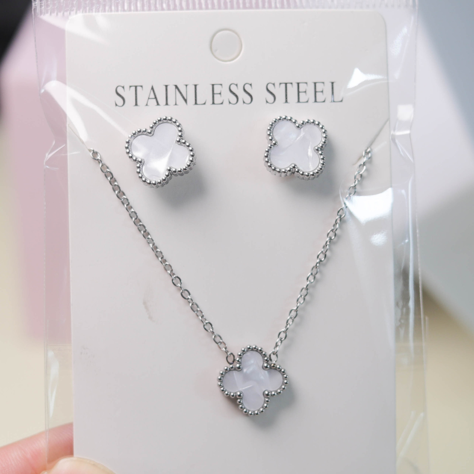 은백색 fritillary