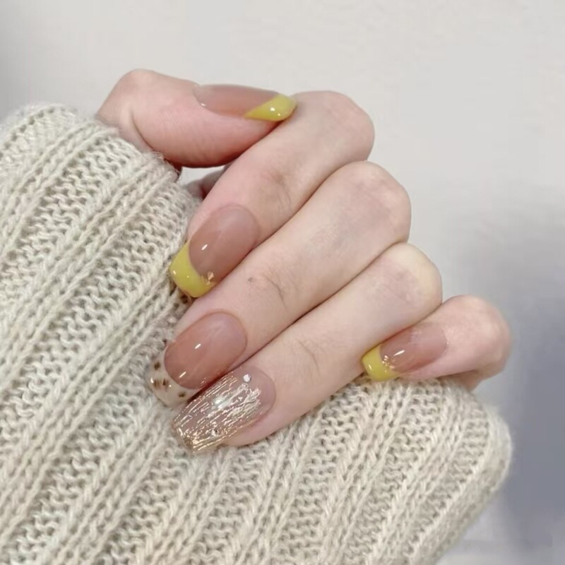 Spring New Style Pure Handmade Wearable Nails, Simple Light Yellow French Short Nails, Wedding Nails, Bride Nails, Manicure, Fake Nails for Students Spring New Style Pure Handmade Wearable Nails, Simple Light Yellow French Short Nails, Wedding Nails, Bride Nails, Manicure, Fake Nails for Students