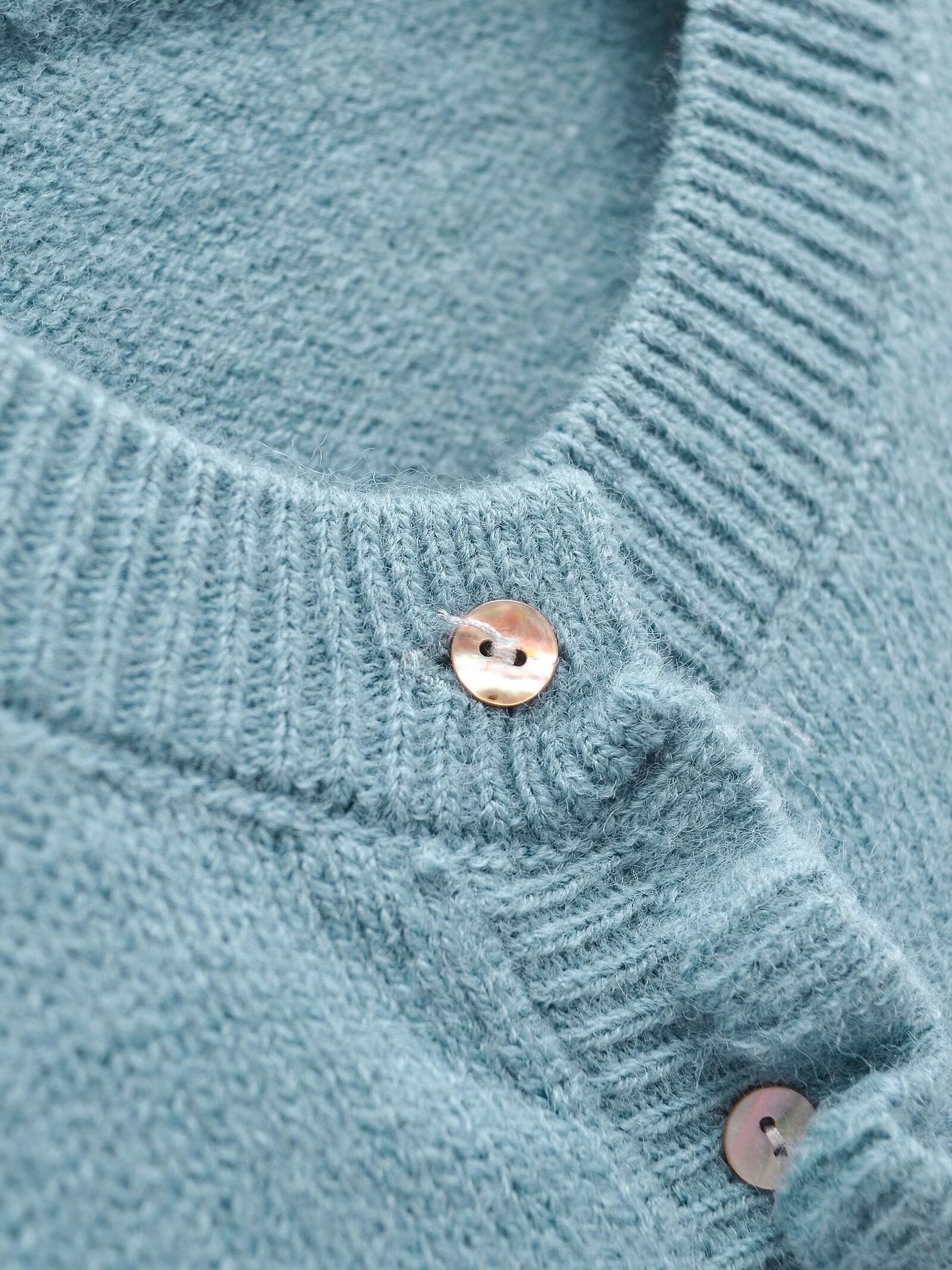 2024 Winter New Product Women's Personalized Stacked Decorative Knitted Cardigan Sweater w027 9608_voghion.com