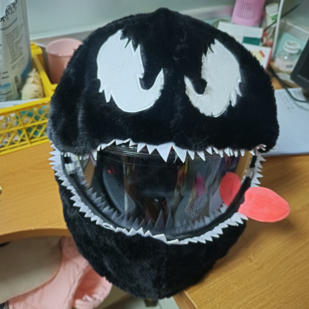 Conejo de Halloween de peluche cubierta del casco de la motocicleta casco de dibujos animados sombrero de la joyería frito calle cubierta protectora horror tendencia