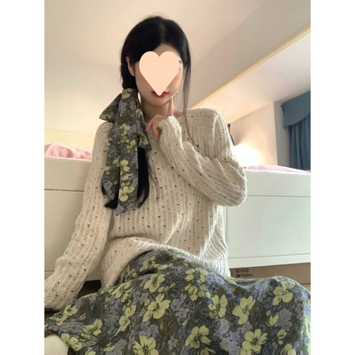 A complete set of dresses with an overcoat, floral spaghetti strap dress, lazy woman spring and autumn lace openwork knit top