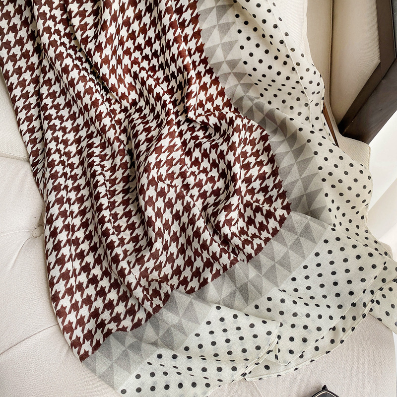 Dongdaemun estilo coreano geométrico color a juego algodón y lino sensación de impresión gran bufanda cuadrada protector solar bufanda femenina 135*135cm