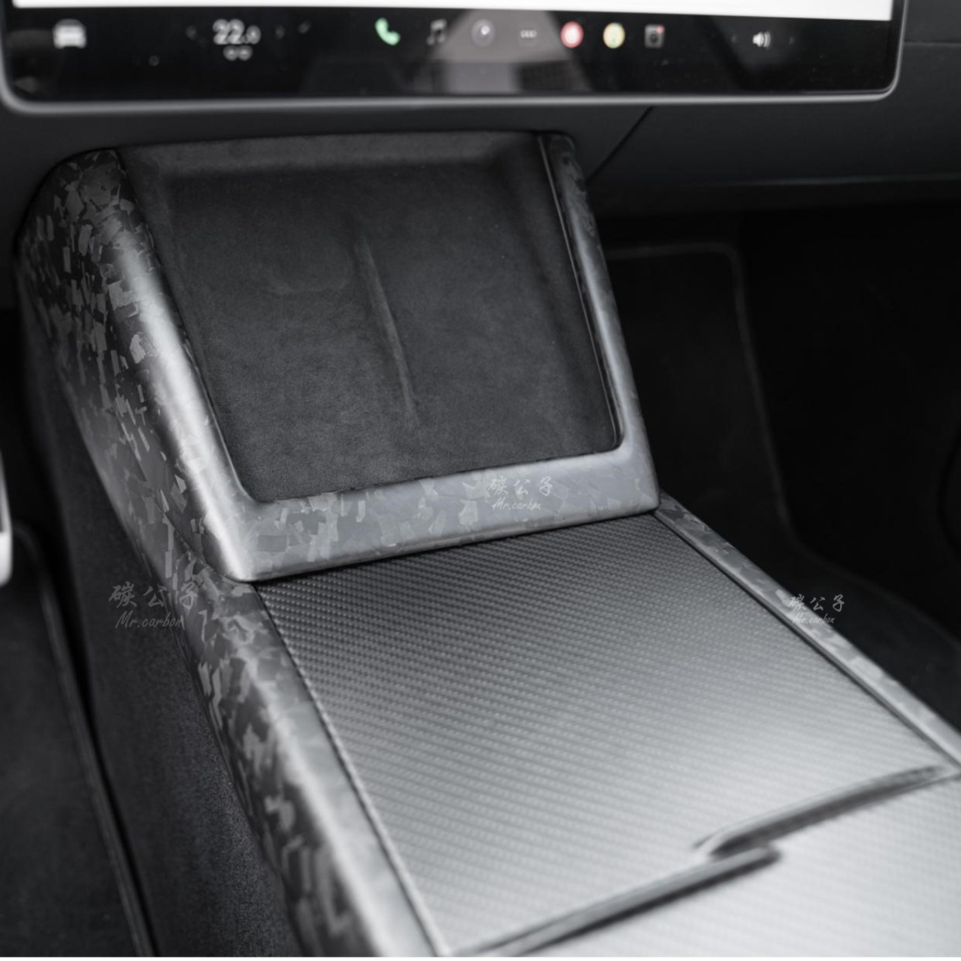 Suitable for Tesla Model 3Y Real Dry Carbon Fiber Armrest Box Rear Screen Upgraded Version Protective Cover Tesla