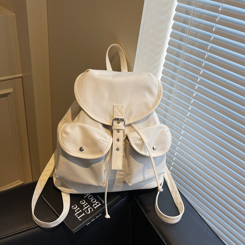 Mochila simple de gran capacidad para mujer 2025 primavera nueva moda viajes mochila de ocio mochila simple para estudiantes universitarios