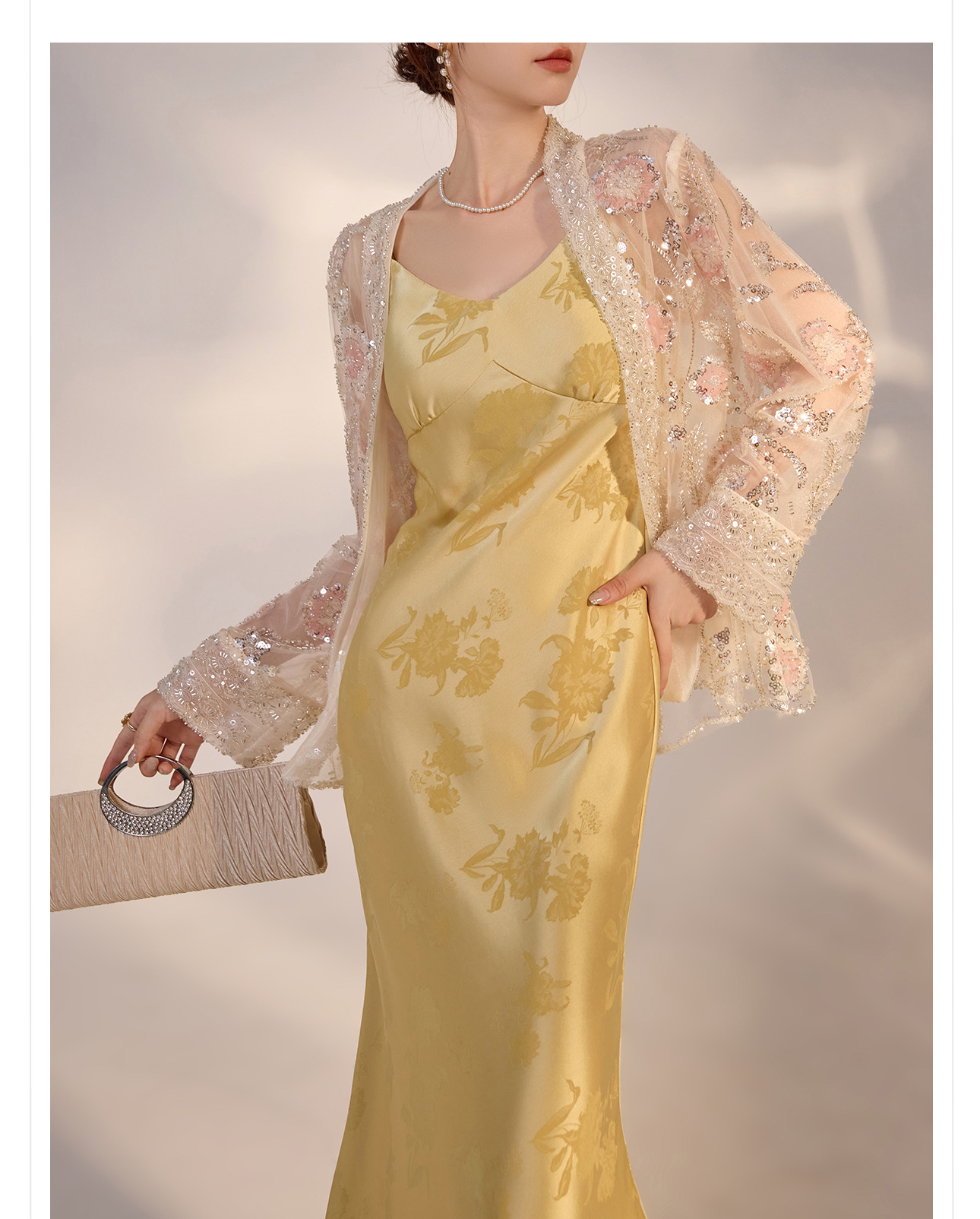 Áo khoác nữ phong cách dân tộc đính sequin jacquard khoét rỗng mỏng cao cấp M5026 — Màu mơ chi tiết 3