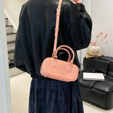 ���R�d�羳���NŮ���������ǹ�ɫ���g�������r�д�����Ů�����