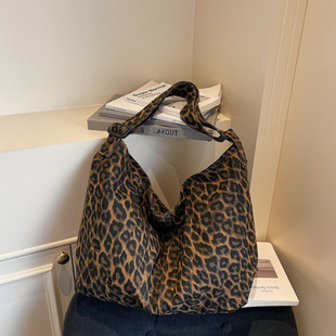 �羳�r�й��b�LС���n�L�Բʱ��y�������ٴ���������e�μ����ذ�