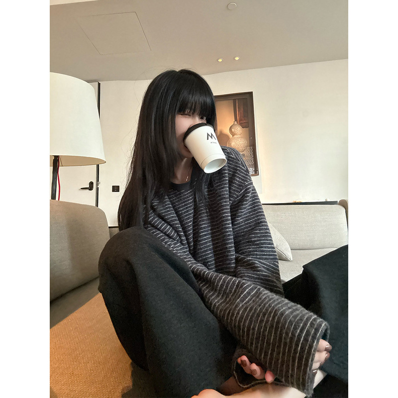 Superniniyy Sea Salt Oreo 2.0 Thickeneded Version Can Be Worn Casually, Lazy and Slimming Look Velvet Stripesd T-Shirt