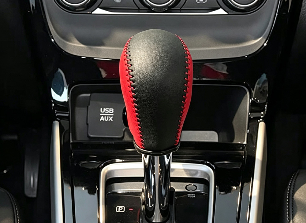 Leather car gear shift knob cover, hand-stitched, for Nissan 2012 New Sylphy, Qida, and Teana models. Also includes a handbrake cover and a gear shift cover