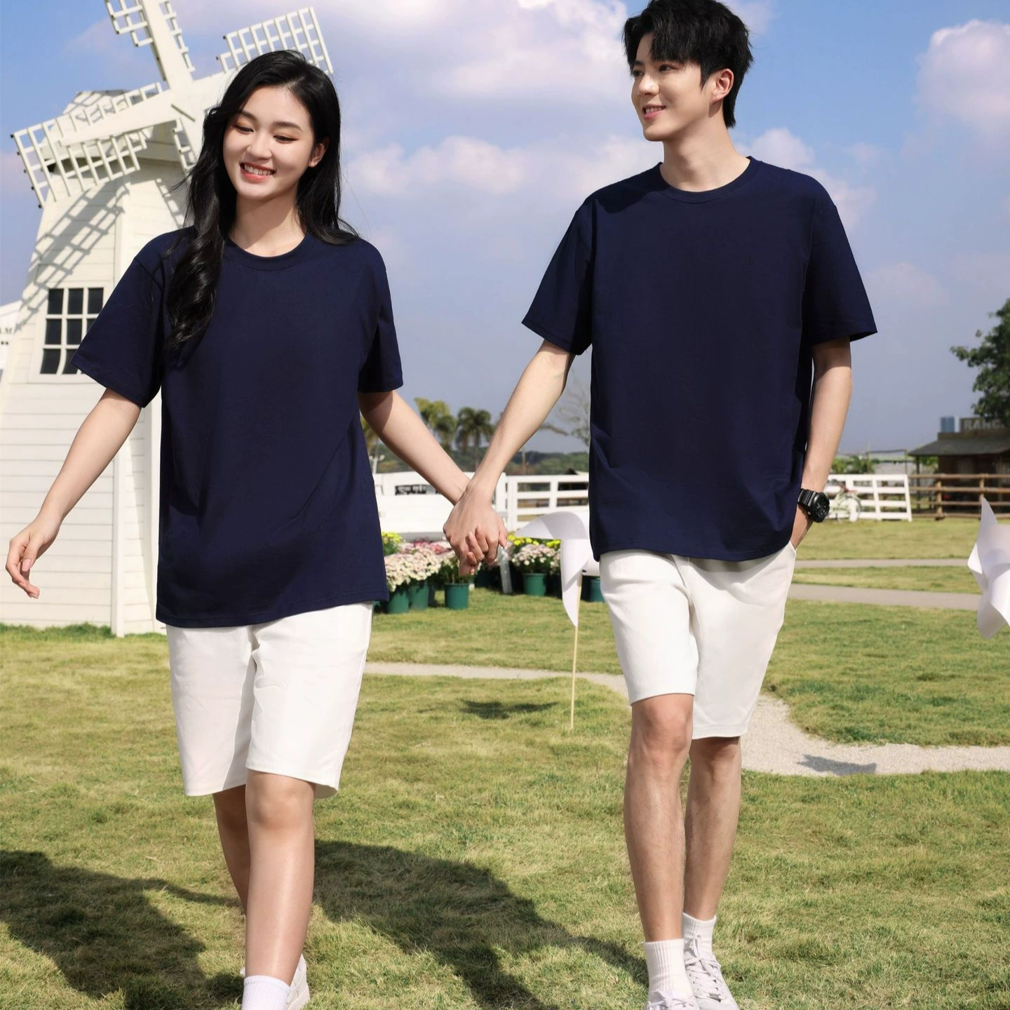 Футболка из чистого хлопка с короткими рукавами и круглым вырезом на правое плечо, рекламная рубашка, униформа для вечеринок, футболка, рабочая одежда с вышивкой логотипа