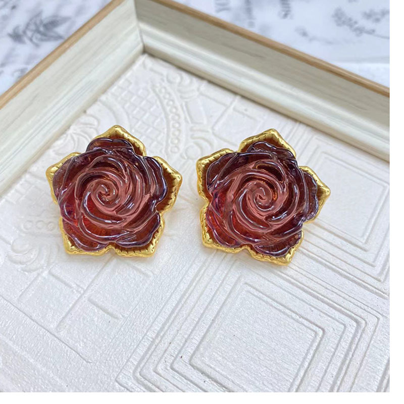 Retro Flower Alloy Plating Womenu0027S Ear Studs