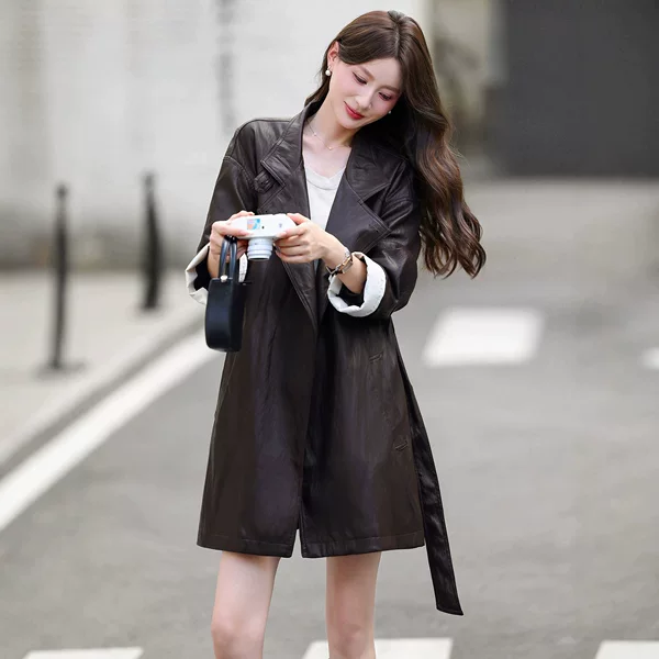 Haining high-end women's mid-length leather jacket 2026 spring and autumn new style, sophisticated and stylish, loose-fitting sheepskin coat