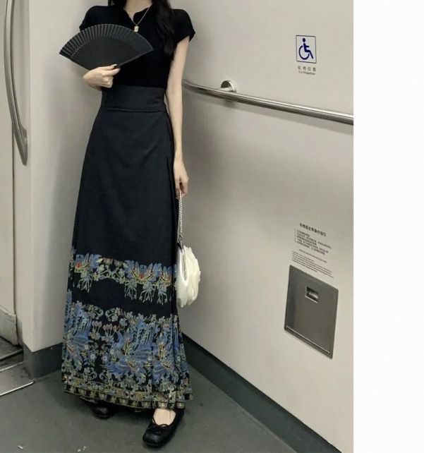 新中式黑色马面裙女2024夏季新款重工改良半身裙国风通勤长裙套装