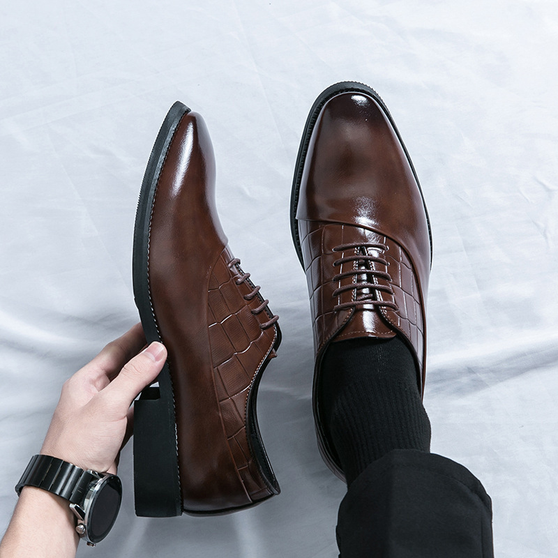 Transfronterizos zapatos de hombre grandes zapatos de cuero de suela gruesa primavera y otoño 2024 nuevos zapatos de cuero agudos al por mayor