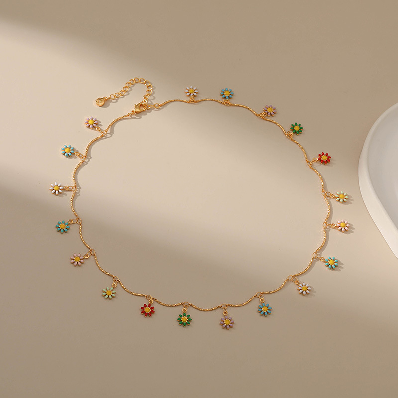 Retro Flower Copper Necklace 1 Piece