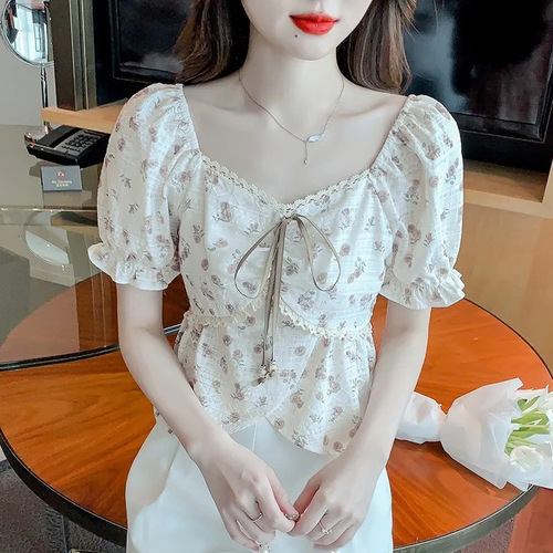 French Sweet Floral chiffon blouse with square neck and puff sleeves, women's summer waist-cinching slimming petite short shirt