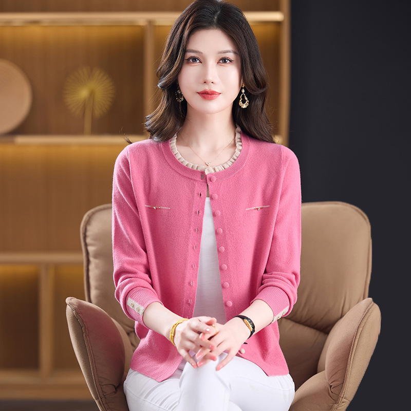 New autumn and winter style ruffled collar pure wool sweater for women, loose and stylish knitted cardigan for mothers New autumn and winter style ruffled collar pure wool sweater for women, loose and stylish knitted cardigan for mothers