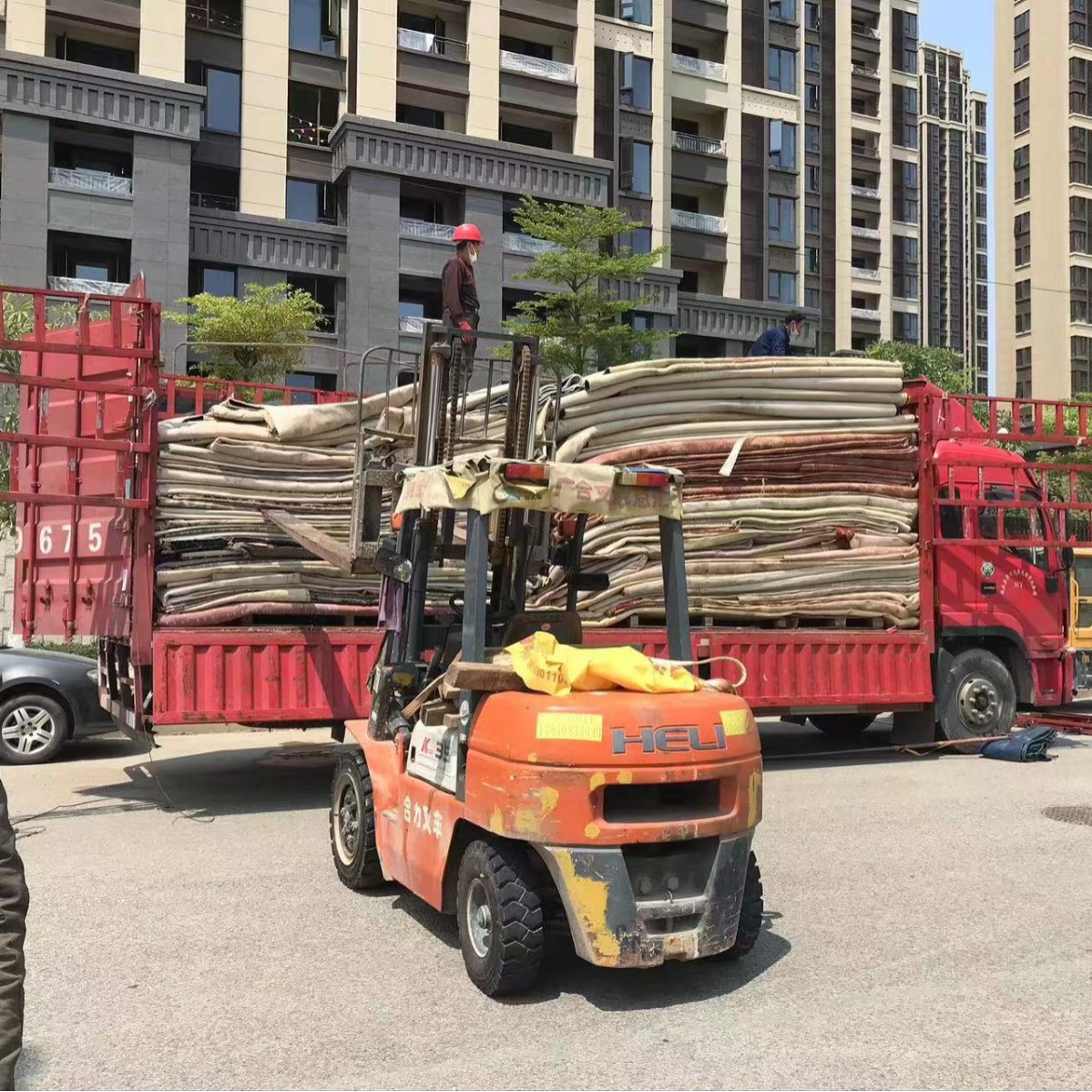 西安二手加厚地毯 酒店二手地毯 工厂车间工地地面保护二手厚地毯