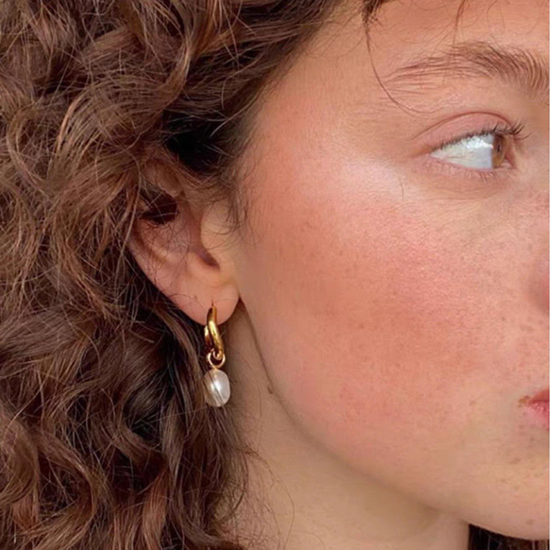 Daily Occasion Stainless Steel Material Fashion Round Stainless Steel Pearl Plating Drop Earrings 1 Pair