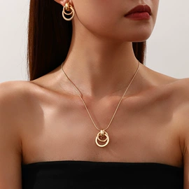 手链;项链;耳环