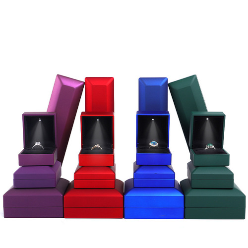 Seamless LED Lighted Jewelry Box for Bracelets, Necklaces, Engagement Rings, Pendants, and Accessories