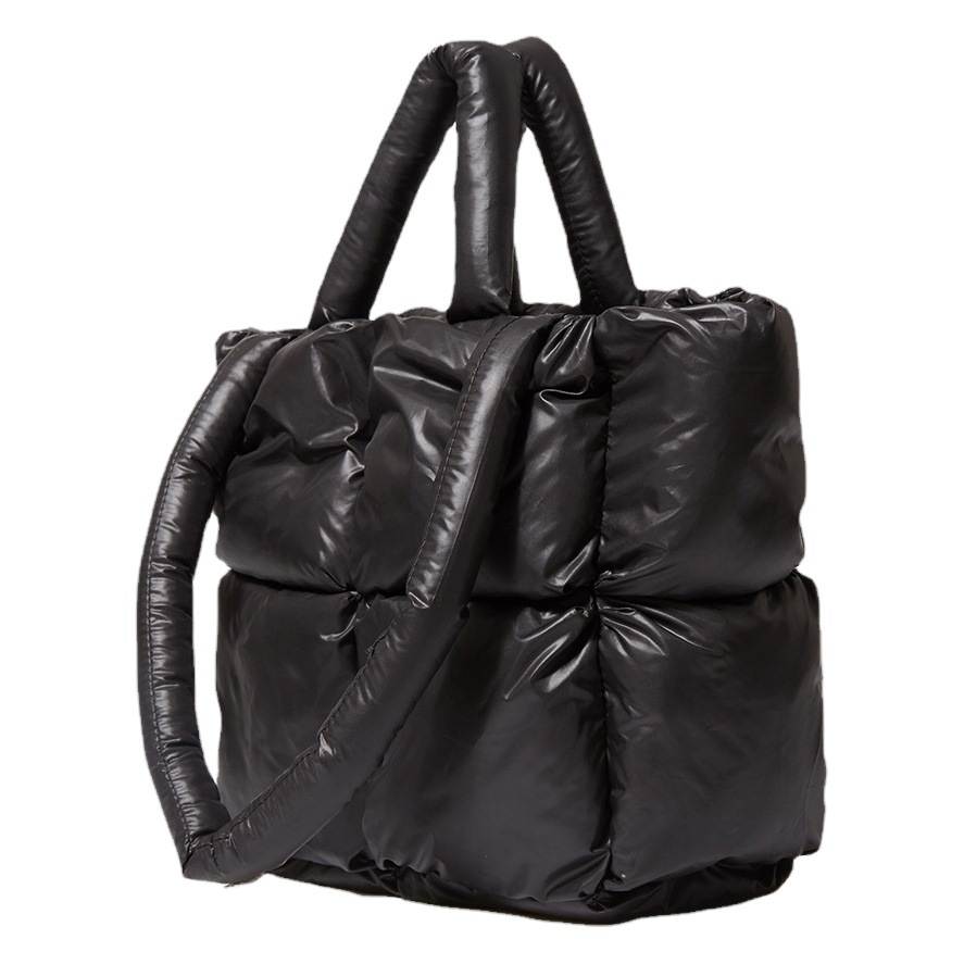 Nuevo bolso transfronterizo de las mujeres acolchadas de algodón simple bolsa de espacio lleno de algodón suave bolso de hombro lleno de tela escocesa