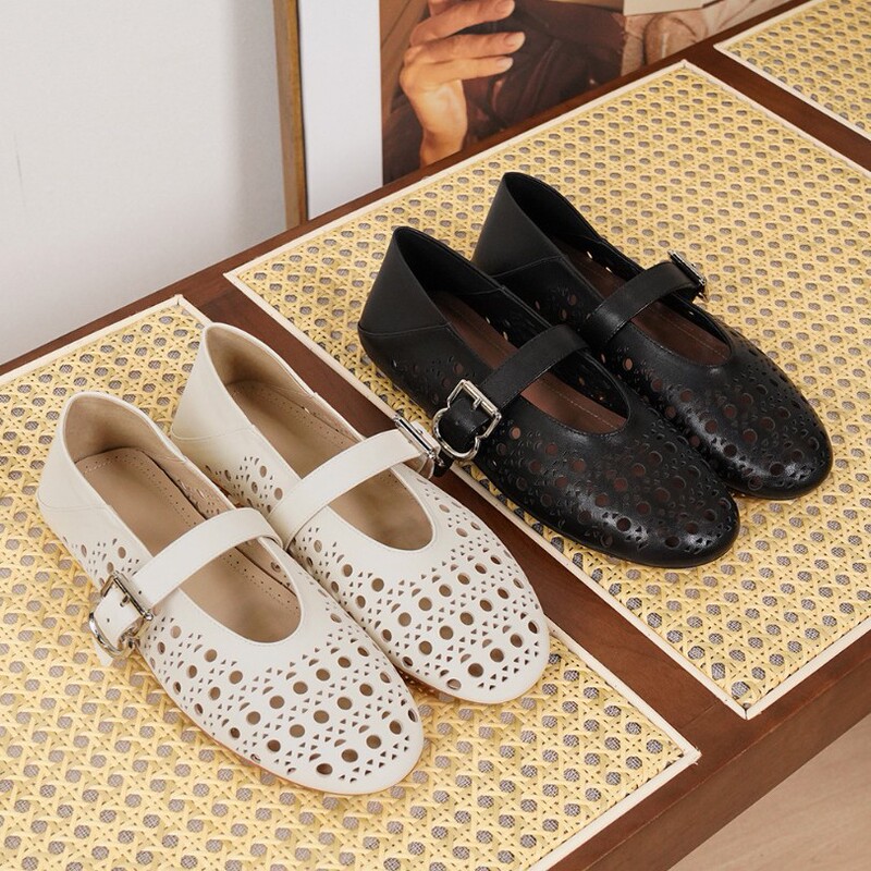 European 2026 Trendy New Style Mary Jane Perforated Flat Shoes for Women, Shallow Mouth Genuine Leather Flat Sandals, Source Direct