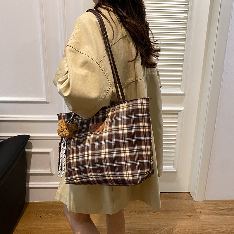 Bolsa de lona para mujeres 2024 nuevo otoño y invierno multifuncional bolsa de hombro casualidad cuadrada bolsa de viaje de clase