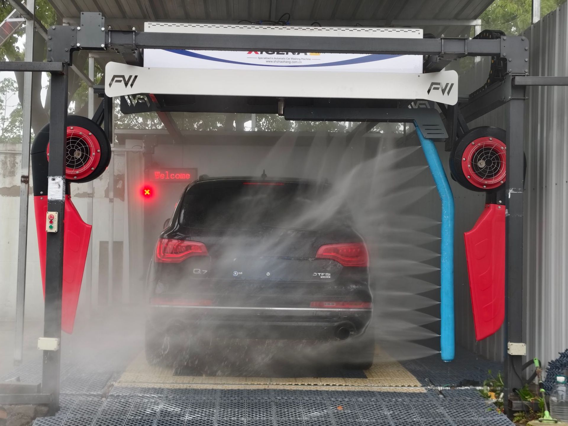 Shanghai Fengwang Fully Automatic Car Washing Machine 360 ° Contactless Commercial 24-Hour Shared Self-Service High-Pressure Cleaning