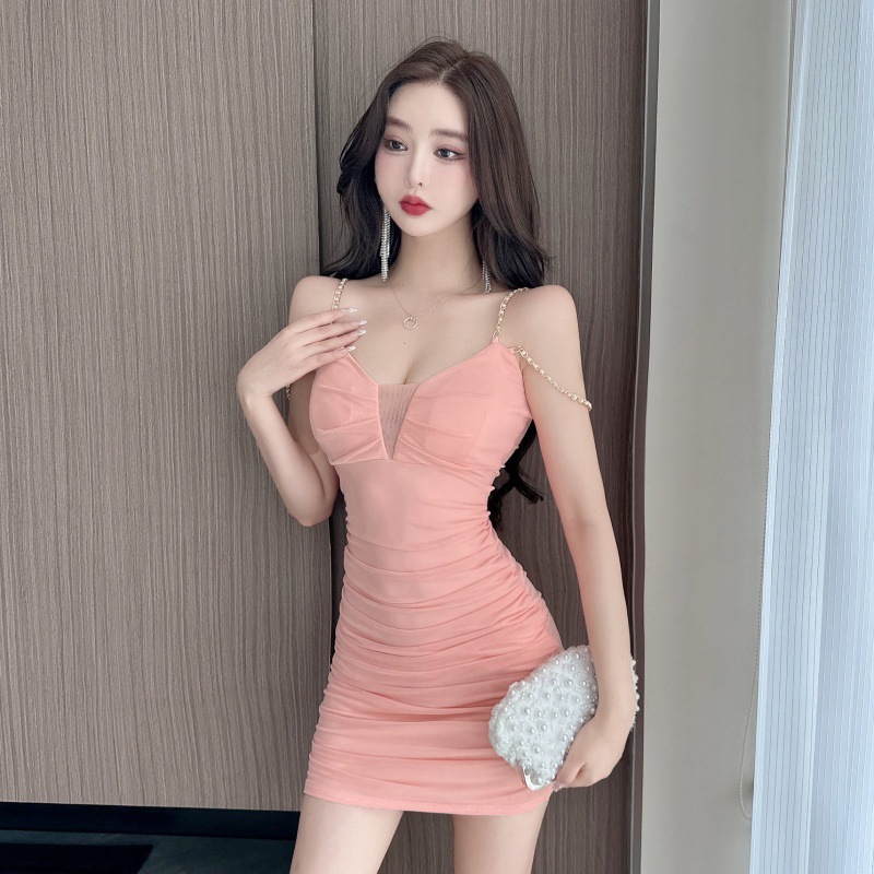 8351 섹시한 V넥 나이트클럽 로우컷 퓨어 러블리 스타일의 멜빵 원피스, 고급스럽고 패셔너블하며 몸매를 돋보이게 하는 여성 의류